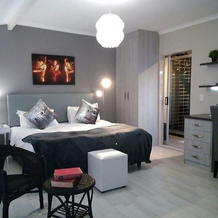 Mulenvo Guest House Bloubergstrand Eksteriør billede