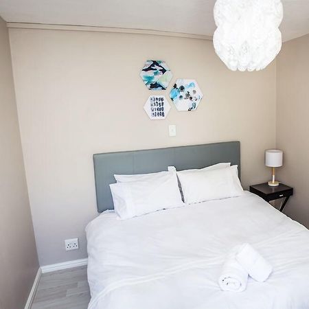 Mulenvo Guest House Bloubergstrand Eksteriør billede